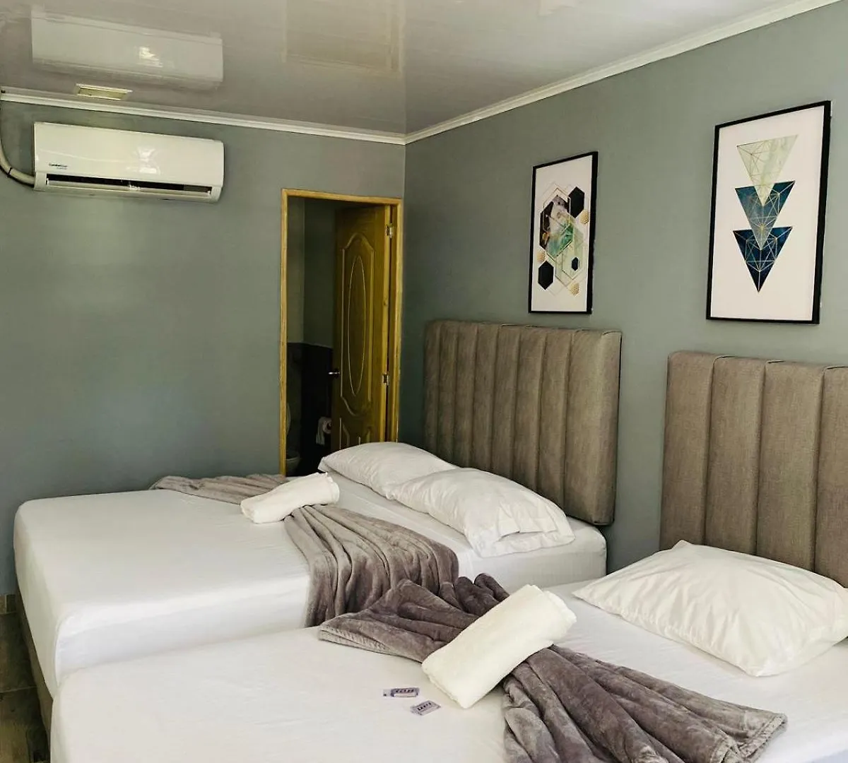 Hotel Nakama Medellin 3*,  Colombia