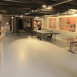 https://cave-binnenkant.amsterdamhotelsnl.com