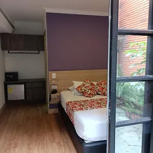 Poma Rosa **** Medellín